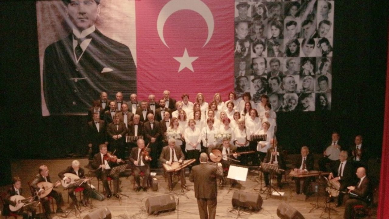 Büyükşehir Türk Sanat Müziği Korosu kayıtları devam ediyor