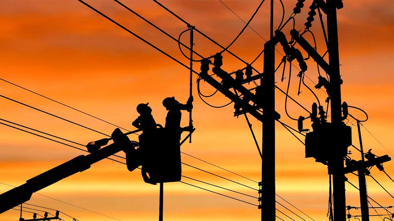 Tire’de haftanın ilk gününde elektrik kesintisi