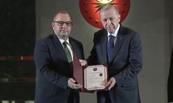 Kaymakam Çobanoğlu yılın idarecisi seçildi