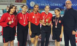 Kadın güreş takımımız Türkiye ikincisi oldu
