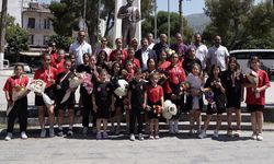 Şampiyon güreşçilere, Tire’de coşkulu karşılama