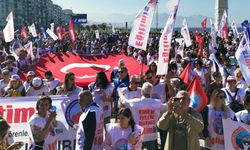 Eğitim İş: Yaşasın Cumhuriyet!