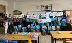 Tire’deki öğrencilerden Filistin’e destek