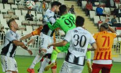 İzmir derbisinde Altay 90+5’de güldü 1-2