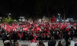 Tire’de Cumhuriyet coşkusu fener alayı ile zirveye çıktı