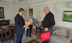 Başkan Okuroğlu’ndan Öğretmenler Günü’nde anlamlı ziyaret