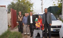 Başkan Okuroğlu, engelli vatandaşı evinde ziyaret etti