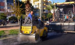 Refet Saygılı Caddesi’nde asfaltlama başladı