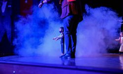 Öğrenciler, geleneksel Türk tiyatrosu ile buluştu