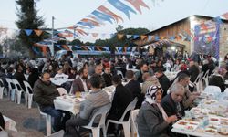 AK Parti Tire İlçe Teşkilatı’ndan geniş katılımlı iftar yemeği