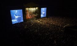 Tire’de görülmemiş konser: 20 bin kişi toplandı