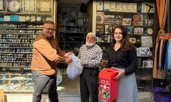 Tireli esnaftan örnek davranış: 29 kilogram atık pil topladı
