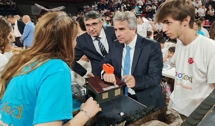 Tireli öğrenciler Robokod şenliğinde