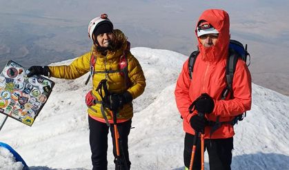 Tireli Kardeşlerden Ağrı Dağı Zirvesi Başarısı
