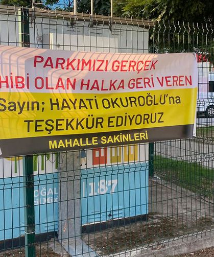 Başkan Okuroğlu’na pankartla teşekkür ettiler