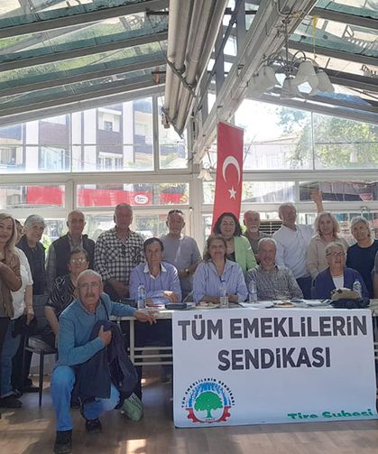 Emekliler yönetim kurulunu belirledi