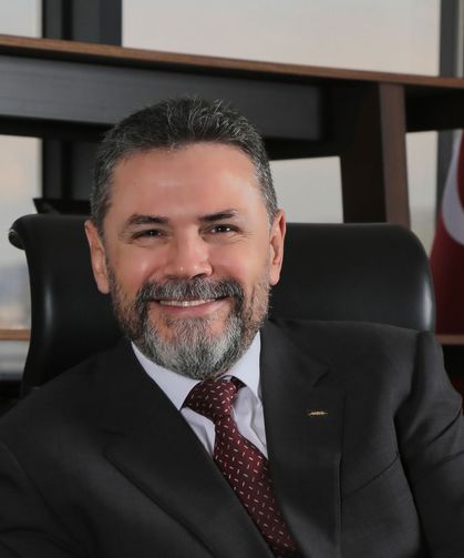 Tireli İş İnsanı Karabağlı, 30’dan fazla şirketini holding çatısında birleştirdi