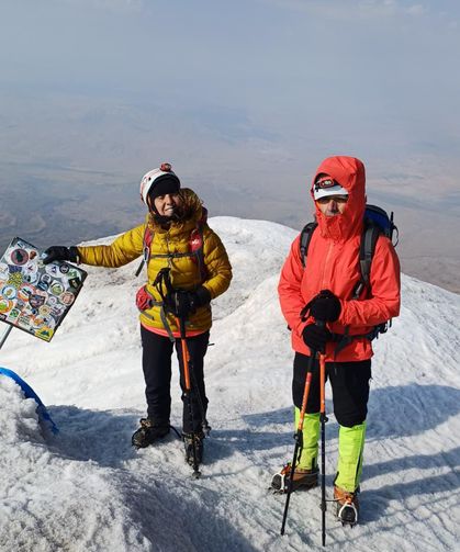 Tireli Kardeşlerden Ağrı Dağı Zirvesi Başarısı