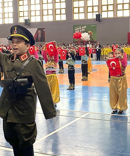 23 Nisan Tire’de coşkuyla kutlandı