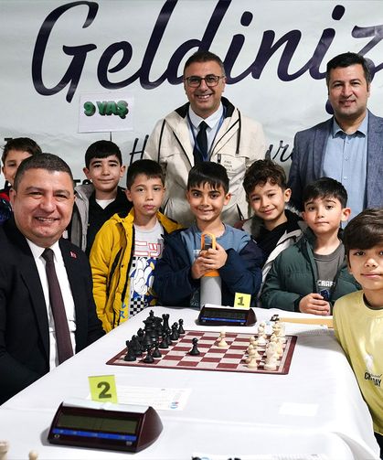 Tire’de satranç turnuvası başladı