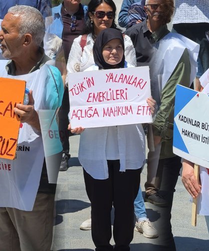 Emekliler Tire’den haykırdı: Geçinemiyoruz!