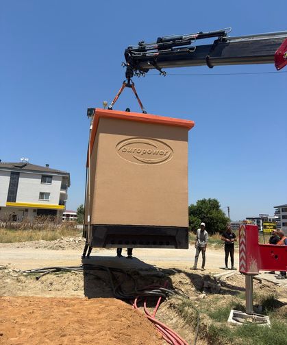 Fatih Mahallesi'ne 2 yeni trafo montajı başladı