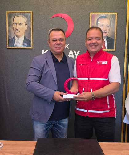 Hakan Ayhan, Kızılay’ı ziyaret etti