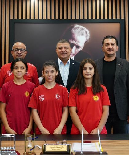 Milli sporculardan Başkan Okuroğlu’na ziyaret
