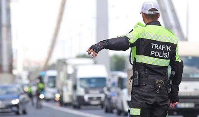 Trafikte yeni dönem: Cezalar katlandı, kurallar sertleşti