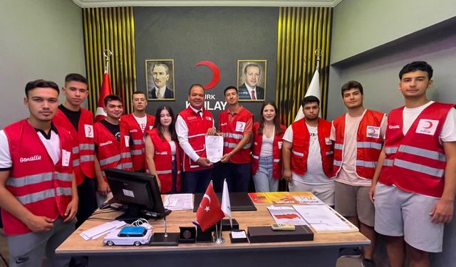 Genç Kızılay Tire İlçe Başkanı Efe Özçelik oldu