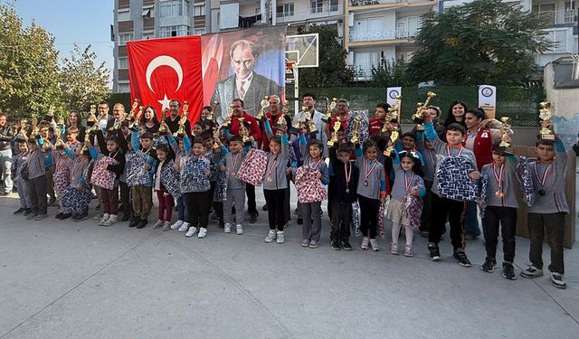 Rekor bağışa ödül töreni düzenlendi