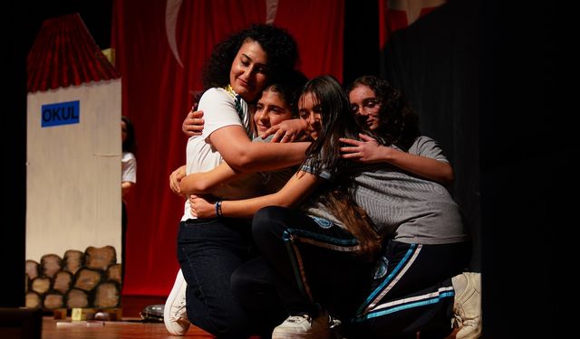 Tire’de 24 Kasım Öğretmenler Günü kutlandı