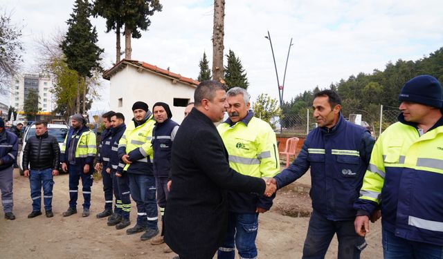 Başkan Okuroğlu, belediye personelinin yeni yılını kutladı
