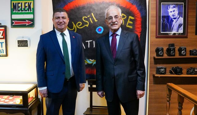 Murat Karayalçın, Tire’de konferans verdi