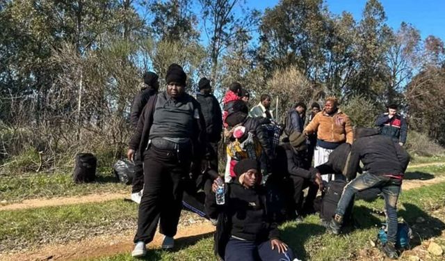 30 göçmeni İstanbul diye Torbalı’ya getirdiler