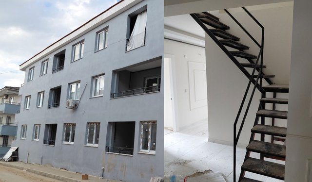 Tire'de yıllar süren inşaat çilesi: mağdurlar, basın açıklaması yaptı