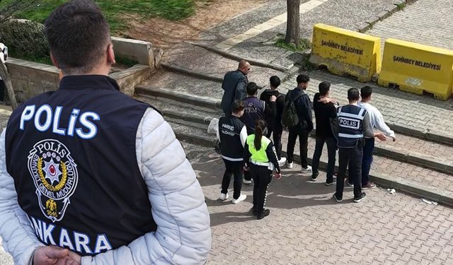 Her okulun önüne 2 polis görevlendirildi