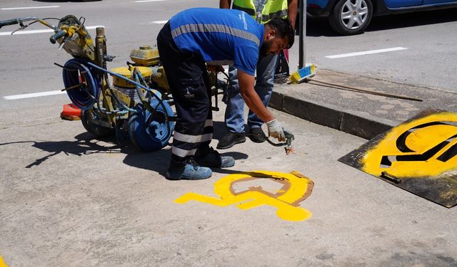 Tire'de Yol Çizgileri ve Yaya Geçitleri Yenileniyor