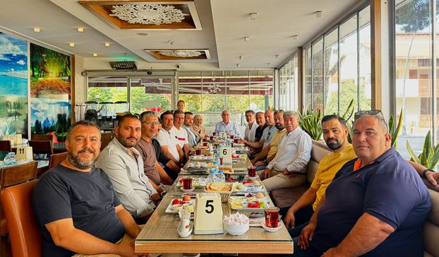MHP Yönetimi Gazetecilerle buluştu