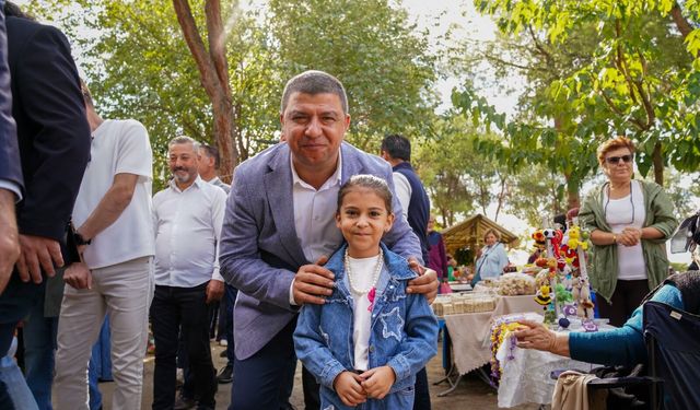 Tire İncir ve Ceviz Festivali coşkuyla başladı