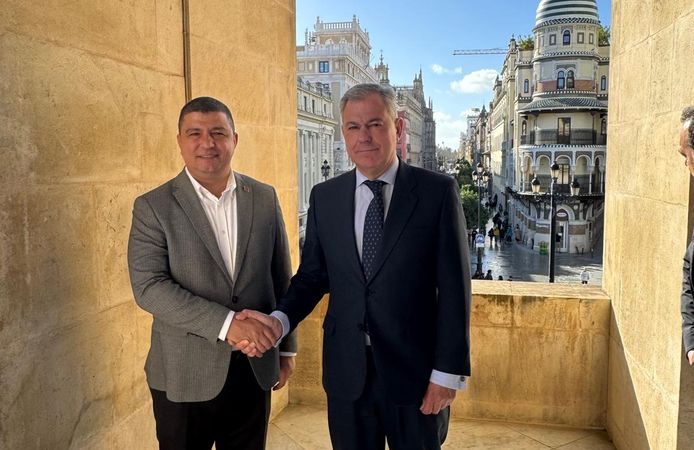 Başkan Okuroğlu, Mansur Yavaş ile Endülüs bölgesini ziyaret etti