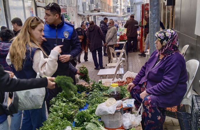 Cuma pazarında sıkı denetim: Şüpheli Gıda Ürünlerine El Konuldu