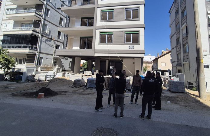 Tire'de feci olay: akıma kapılan işçi ağır yaralandı