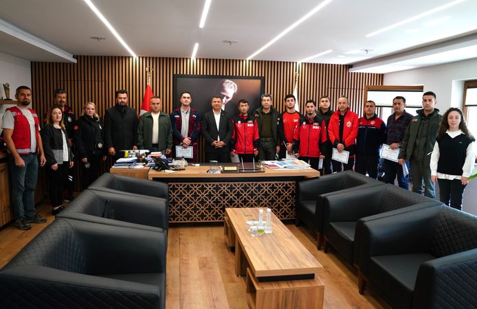 Başkan Okuroğlu, fedakar ekiplere teşekkür