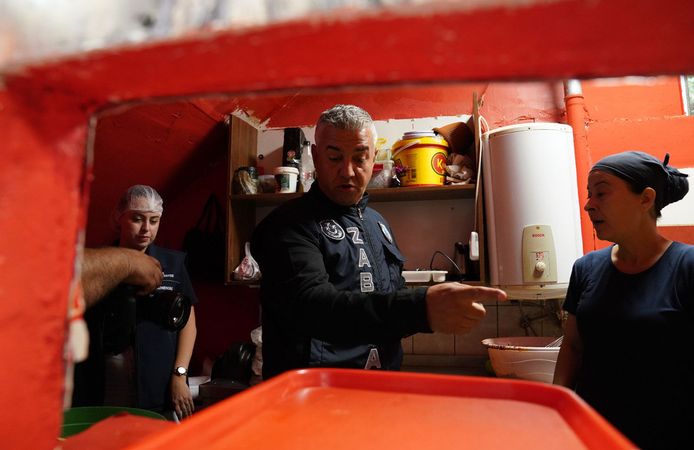Tire’de fast food restoranlarına sıkı denetim