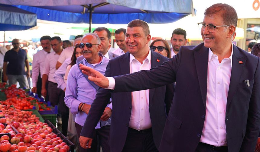 Başkan Tugay Tire’de esnafla buluştu