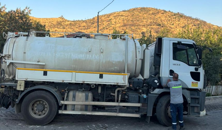 Tire Belediyesi, Bayındır’daki yangın söndürme çalışmasına destek verdi