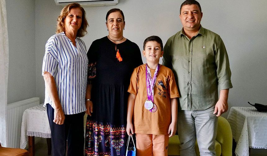 Başkan Okuroğlu, Emir Kurtuluş’u ziyaret etti