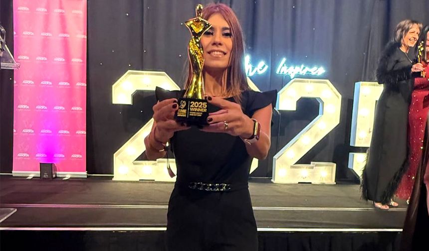 Didem Öğretmen'e büyük ödül