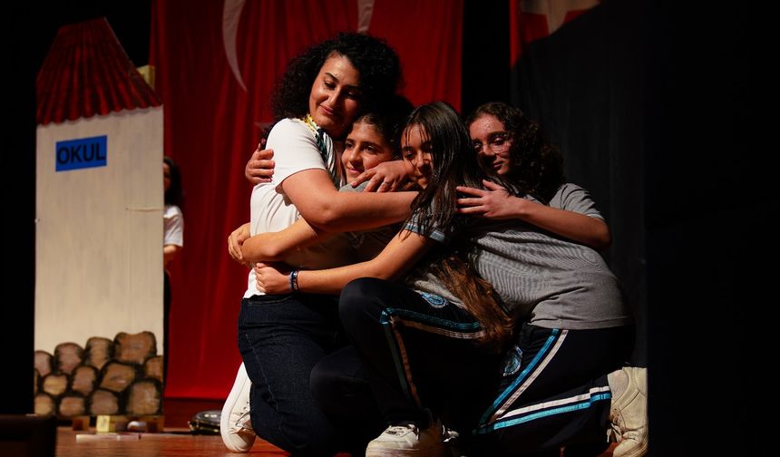 Tire’de 24 Kasım Öğretmenler Günü kutlandı